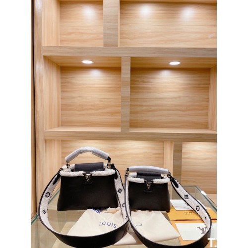 Louis Vuitton CAPUCINES BB MM Wolle M58608 Schwarz