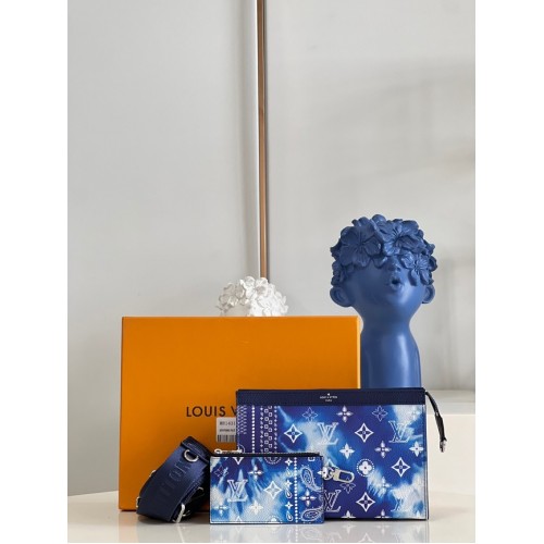 Louis Vuitton COUSSIN PM Monogram Canvas M81431 blau