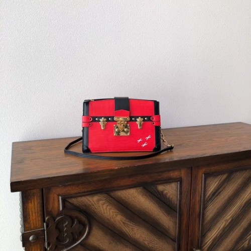 Louis Vuitton Epi Leder KOFFERRAUMCLUTCH M51697 rot