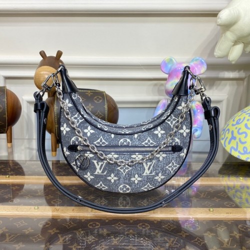 Louis Vuitton LOOP M21752 Grau