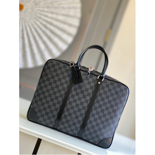 Louis Vuitton Monogram Canvas Porte-Documents Voyage M40225 schwarz