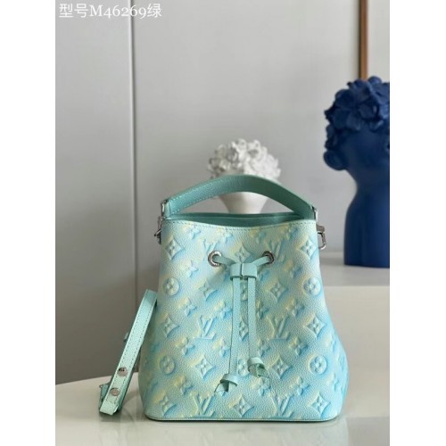 Louis Vuitton NEONOE BB M46269 grün