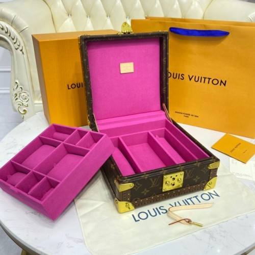 Louis Vuitton NICE JEWELRY CASE M47120 Rose