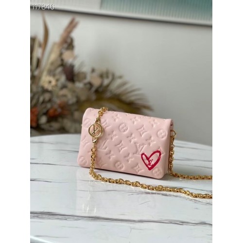 Louis Vuitton POCHETTE COUSSIN M80834 rosa