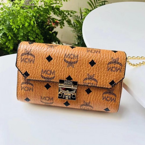 MCM Umhängetasche Kalbsleder 3356 Camel