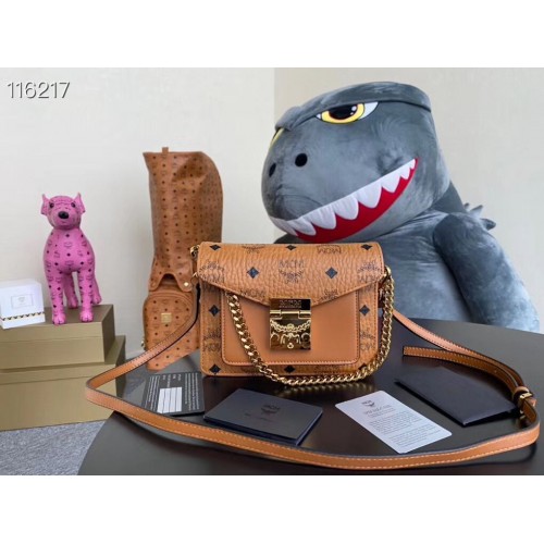 MCM Umhängetasche Kalbsleder 96857 Kamel