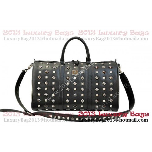 MCM Stark Weekender Mittlere Boston Tasche aus schwarzem Kalbsleder