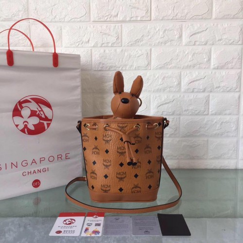 MCM Visetos bedruckte Schultertasche mit Kordelzug MC8802