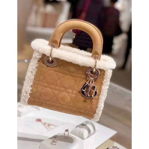 MITTLERE DIOR TOTE Camelfarbener Shearling M8820