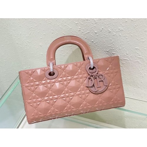 MITTLERE LADY DIOR TASCHE Cannage Lammleder C2811 rosa