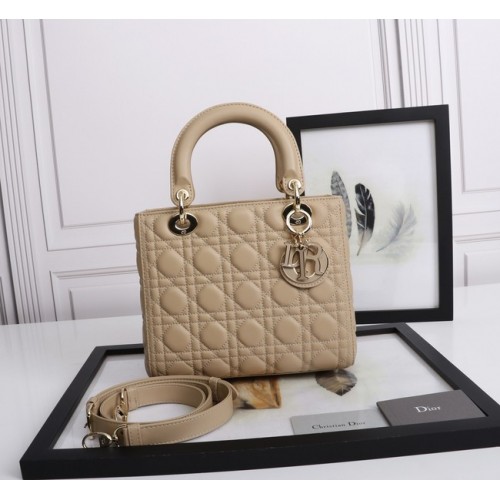 MITTLERE LADY DIOR TASCHE Cannage Lammleder M0565E apricot
