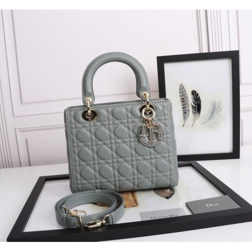 MITTLERE LADY DIOR TASCHE Cannage Lammleder M0565E grau