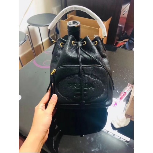 Prada Kalbsledertasche N1864 schwarz
