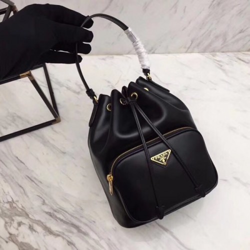 Prada Kalbsledertasche N1865 schwarz