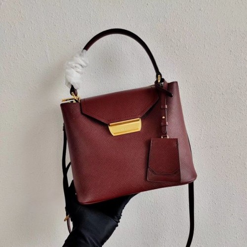 Prada Tote aus Kalbsleder 1BN012 Burgund
