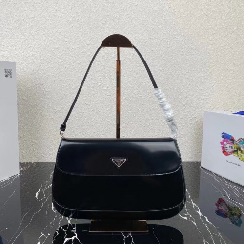 Prada Cleo Schultertasche aus gebürstetem Leder mit Klappe 1BH276 schwarz