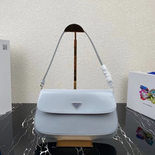 Prada Cleo Schultertasche aus gebürstetem Leder mit Überschlag 1BH276 hellblau