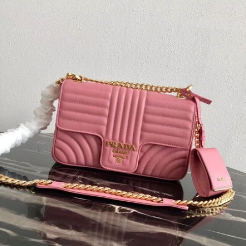 Prada Diagramme mittelgroße Ledertasche 1BD108 rosa