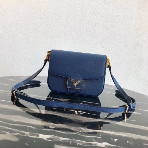 Prada Embleme Tasche aus Saffiano-Leder 1BD217 grün