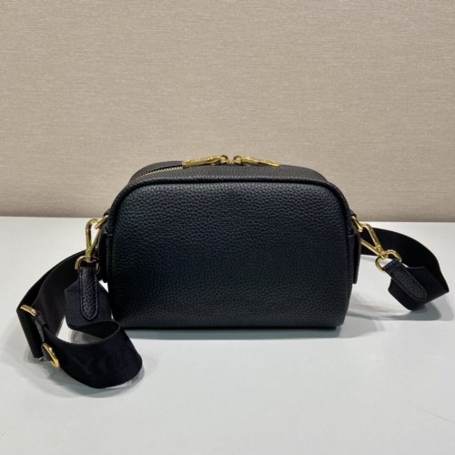 Prada Ledertasche mit Schultergurt 1DH781 schwarz