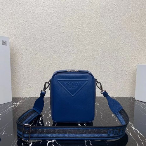 Prada Ledertasche mit Schultergurt 2BQ354 blau