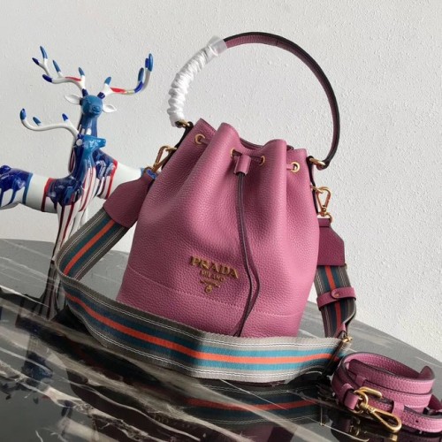 Prada Beuteltasche aus Leder 1BE018 rosa