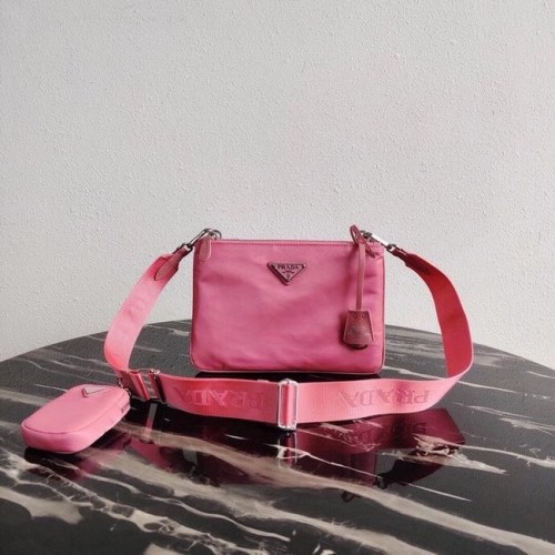 Prada Nylon Re-Edition 2000 Umhängetasche 1BH046 rosa
