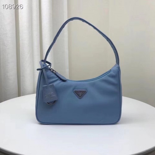 Prada Re-Edition 2000 Nylon-Minitasche 1NE515 hellblau