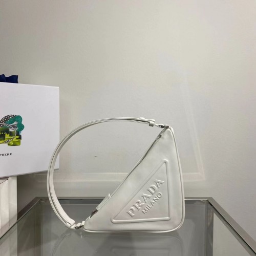 Prada Gepolsterte Handtasche aus Nappaleder 1BE003 weiß