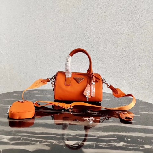 Prada Re-Edition 2005 Henkeltasche 1PR846 orange