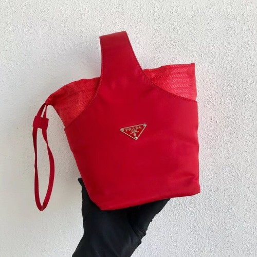 Prada Re-Edition Nylon Tragetasche 1N1420 rot