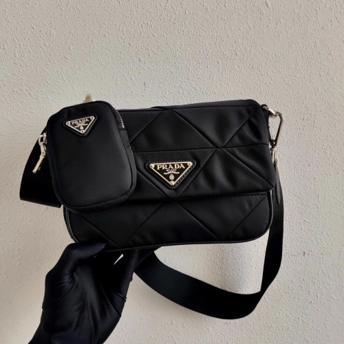 Prada Re-Edition Nylon Umhängetasche 1BD292A schwarz