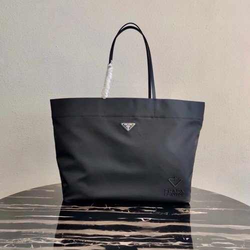 Prada Re-Edition Nylon Tragetasche 1BG107 schwarz