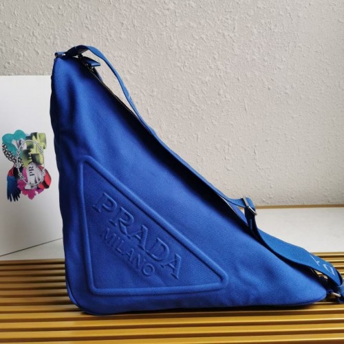 Prada Re-Nylon große Umhängetasche 2EV077 blau