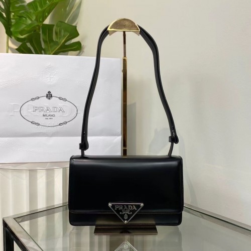 Prada Cleo Schultertasche aus gebürstetem Leder 1BN321 schwarz