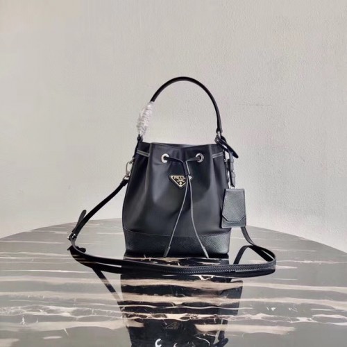 Prada Mini-Schultertasche aus Saffiano-Leder 1BE055 schwarz