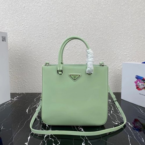 Prada Shopper aus gebürstetem Leder 1BA330 hellgrün