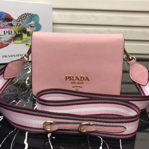 Prada Schultertasche aus Kalbsleder 1BD102 rosa