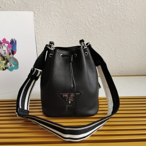 Prada Leder Umhängetasche 1BE060 schwarz