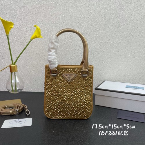 Prada kleine Tasche aus Leder mit künstlichen Kristallen Tote 1BC331 Gold