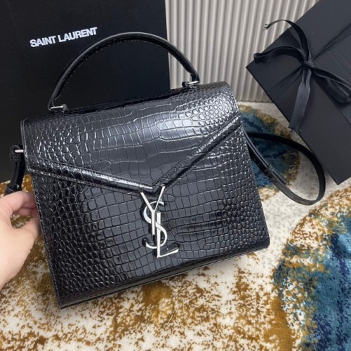 SAINT LAURENT CASSANDRA MITTLERE GRIFFTASCHE AUS GLÄNZENDEM LEDER MIT KROKODILPRÄGUNG 623931 SCHWARZ