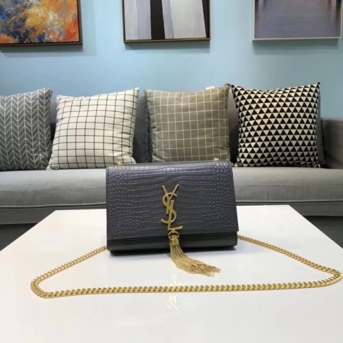 SAINT LAURENT Kate Schultertasche aus Leder mit Krokoprägung 474366 grau