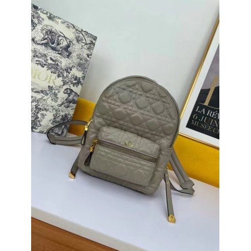 KLEINER DIOR RUCKSACK Cannage Lammleder M9222U hellgrau