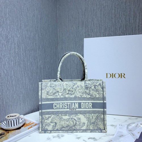 KLEINE DIOR BOOK TOTE Bestickt M1296-3