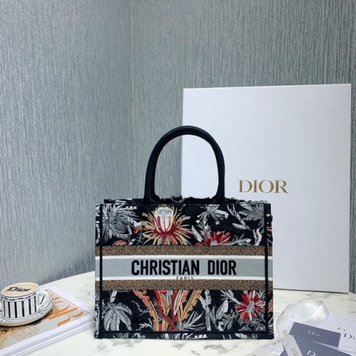 KLEINE DIOR BOOK TOTE Bestickt M1296-6