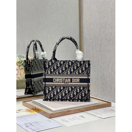 KLEINE DIOR BOOK TOTE Stickerei C1331-6