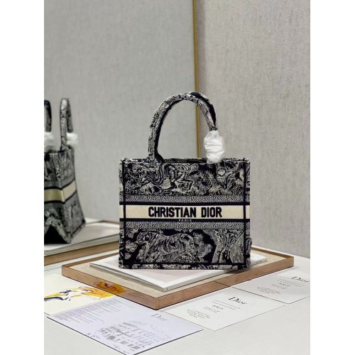 KLEINE DIOR BOOK TOTE Stickerei C1331-8