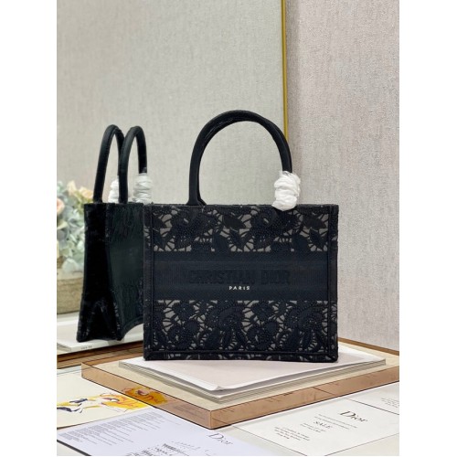 KLEINE DIOR BOOK TOTE Stickerei M1265ZRGO schwarz