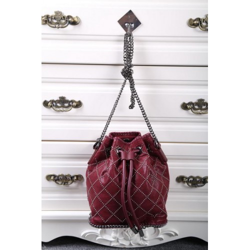Stella McCartney Falabella Bucket Bag mit Nieten SMC013 Wein