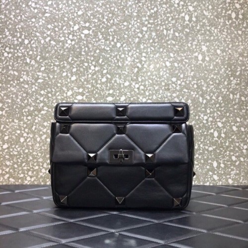 VALENTINO GARAVANI Roman Stud Large Nappaleder 1189L schwarz